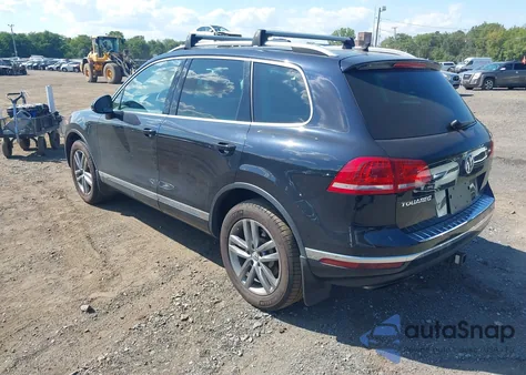 2016 Volkswagen Touareg Vr6 Lux from USA, damaged, VIN WVGEF9BP5GD010864